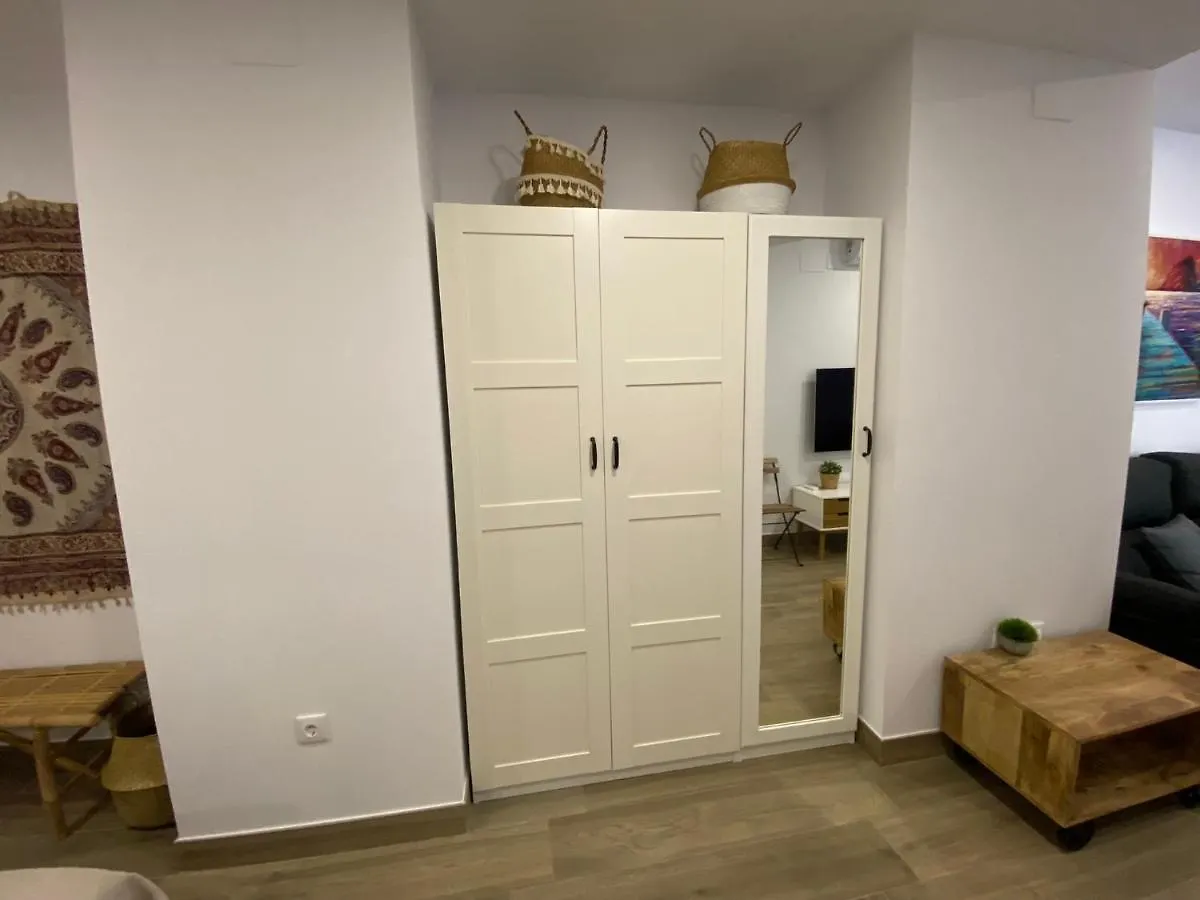 La Suite Des Couleurs - Apartamento En Pleno Centro De Cordoba 0*,