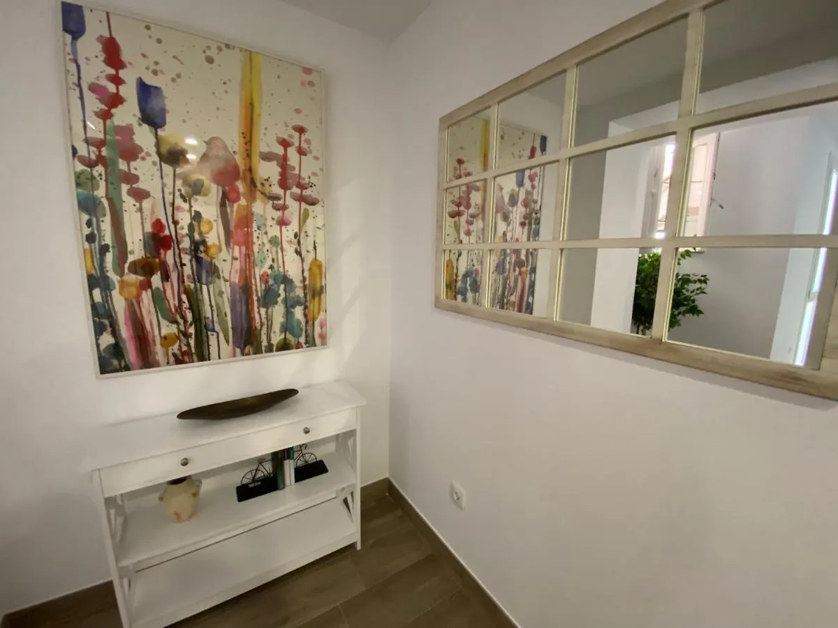 La Suite Des Couleurs - Apartamento En Pleno Centro De Cordoba 0*,
